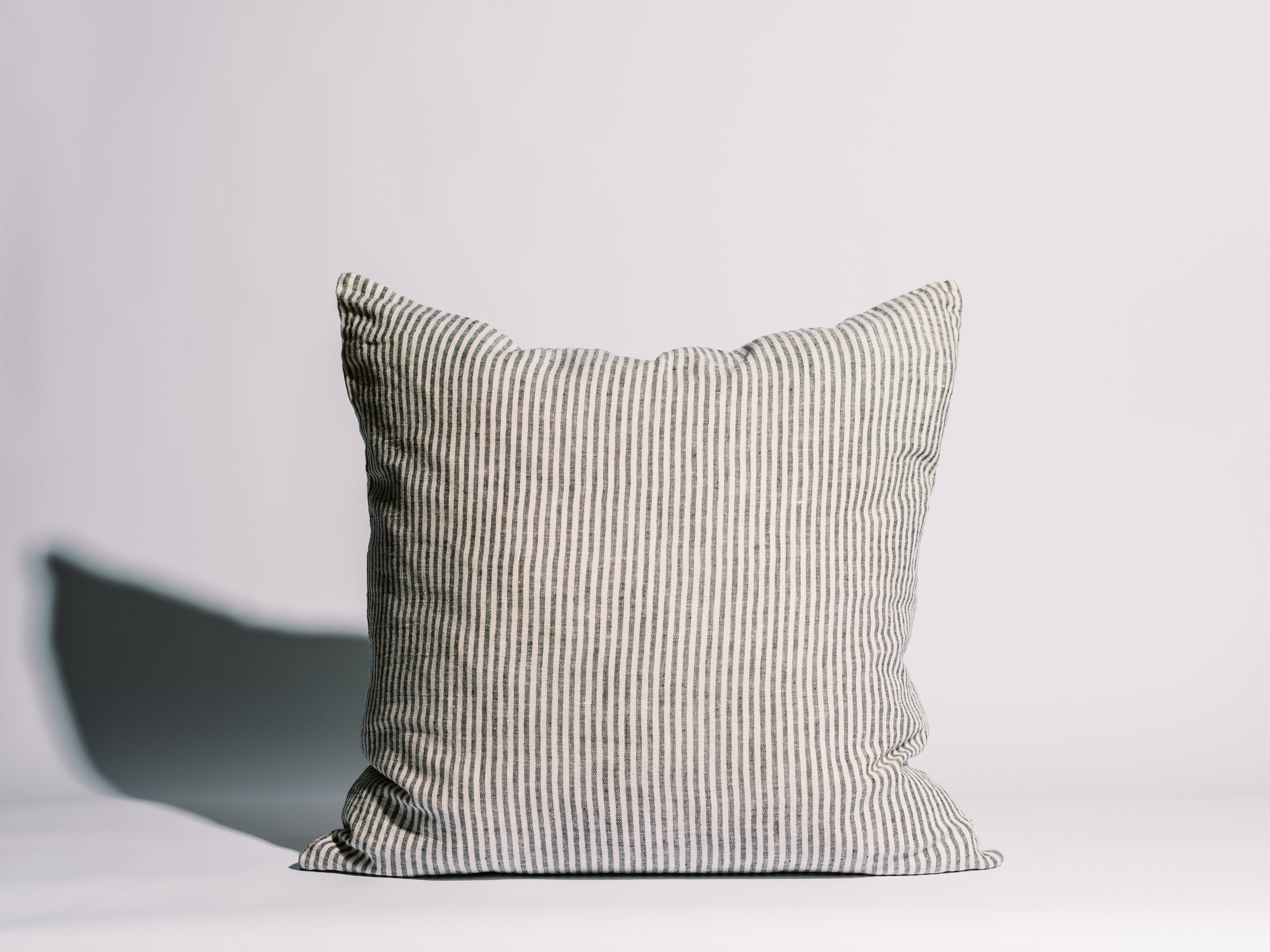 Pillows & Throws – Sparrow & Co.